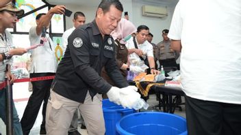 Dilarutkan Pakai Detergen, 11,70 Kg Sabu Barbuk Penangkapan 4 Tersangka Dimusnahkan Polda Jambi
