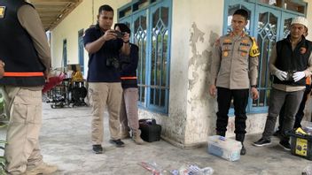 Holding TKP Process, Police Find 2 Explosion Points Allegedly Firecrackers In Malang