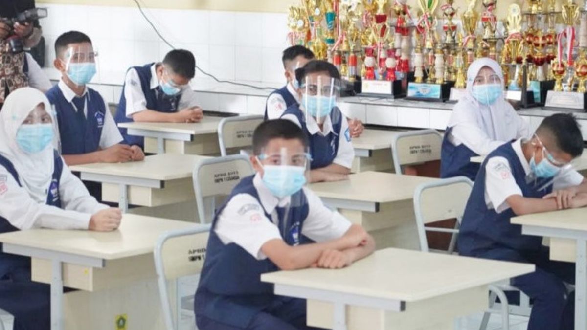 170 écoles Du District De Bogor Subissent Un Essai D’apprentissage En Personne
