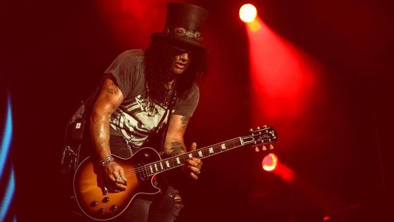 Slash's Wishes For 2021: Guns N 'Roses And Conspirators' New Album