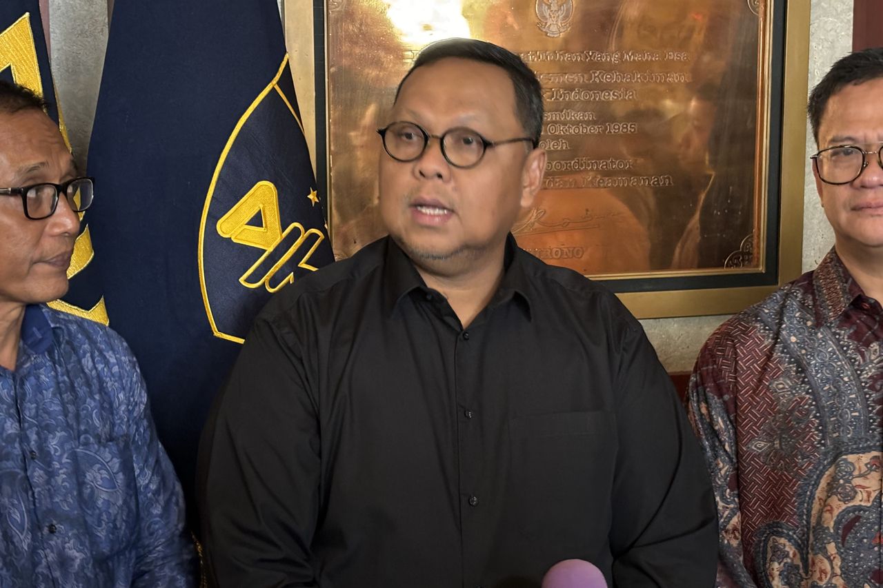 PKB Kubu Lukman Edy 向法律和人权部长移交了巴厘岛Muktamar拒绝信