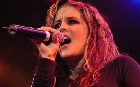 Ada Lagu Lisa Marie Presley yang Belum Dirilis, Liriknya Baru Ditulis Musisi Ed Harcourt