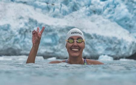 Berenang di Perairan yang Paling Ditakuti antara Samudra Pasifik dengan Atlantik, 'Putri Duyung Es' Asal Chili Ini Pecahkan Dua Rekor Dunia