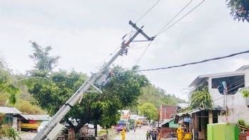 強風で被害を受けたビマの6軒の家