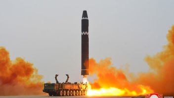 仔细观察朝鲜据称可以到达美国大陆的弹道导弹发射