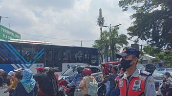 It Is Better Not To Pass The Ragunan Area, Traffic In The Second Dense Eid