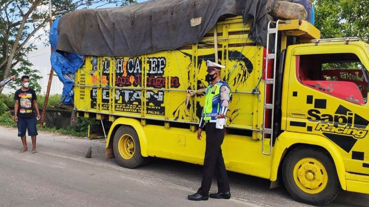 Hari Ini Ratusan Sopir Truk Bakal Demo di Kemenhub dan Gedung DPR
