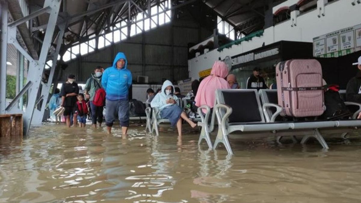 沃科特三宝垄索赔洪水区居住在Genuk,Pedurungan,North Semarang的3%