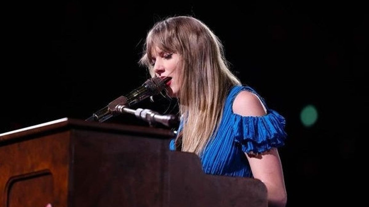 泰勒·斯威夫特(Taylor Swift)据称在新加坡特别合约。
