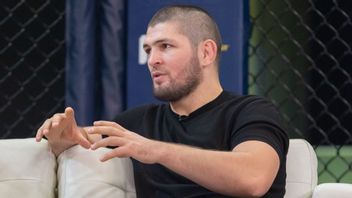 So Sweet! Khabib Nurmagomedov Ends His Career To BE An MMA Coach For More Time For The Family