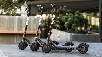 Madrid interdit la location de scooters électriques en raison de conducteurs sembrono et d’un parking semrawut