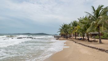 Low COVID-19 Vaccination Rate, Vietnam Postpones The Reopening Of Phu Quoc Resort Island