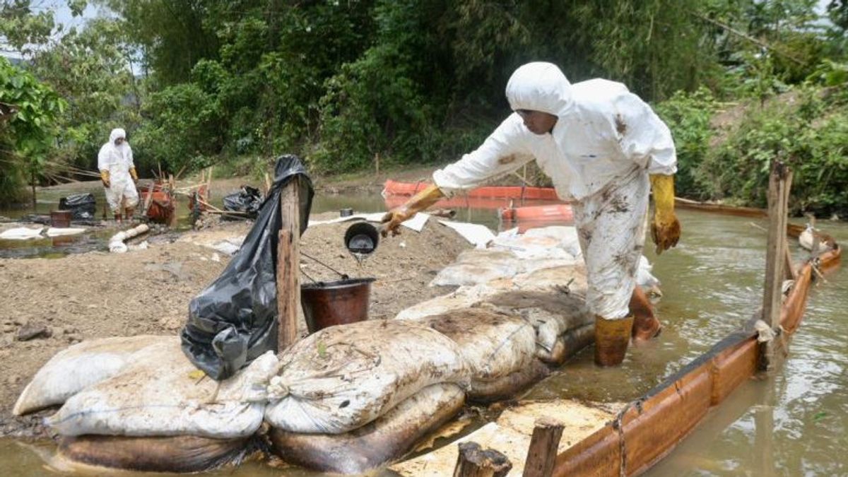 ヴァーレは、ポソの地震後の土地移動によるパイプ漏れの疑いがあります