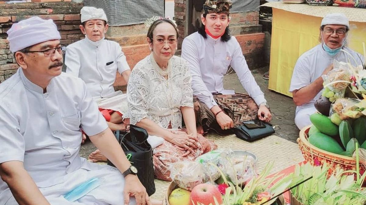 VIDEO: Sukmawati Soekarnoputri Embraces Hinduism, This Is The Sudhi Wadani Procession That She Will Undergo