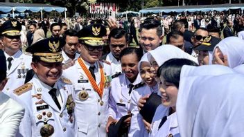 وزير الداخلية نائب الرئيس برابوو لانتيك 1.110 Pamong Praja IPDN Jatinangor