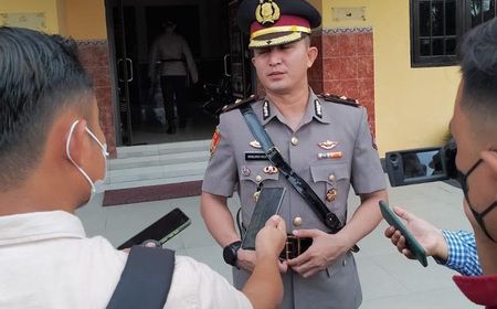 Viral Oknum Polisi Perairan Pungli BBM di Atas Kapal, Polres Kotawaringin Barat Minta Maaf Janji akan Ditindak