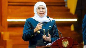 Khofifah, 지역 MSMEs 제품과 통합 된 저렴한 라마단 시장을 밝힙니다.