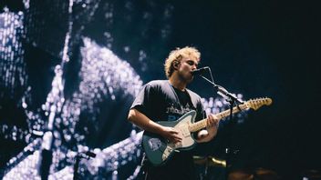 Sam Fender To The Libertines Sign Gaza's Music For Diseasefire