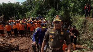 Datangi Longsor Cilacap, Mendagri Perintahkan Pemda Gencarkan Mitigasi Bencana