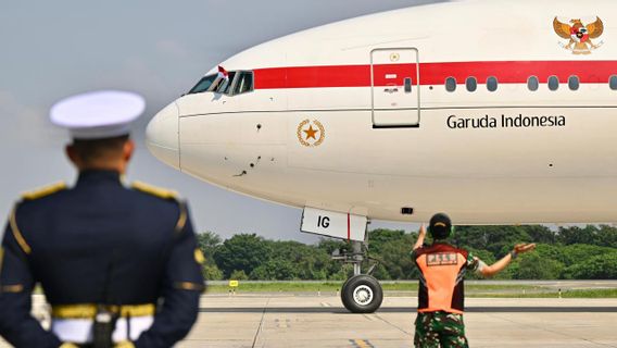 Momen Ketibaan Presiden Prabowo di Jakarta Usai Hadiri KTT Perdamaian dan Penghentian Perang Gaza