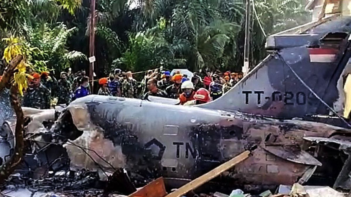Indonesian Air Force Finds Super Tucano Flight Data Recorder