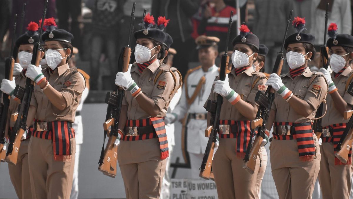Revolusi Militer India, Cari Pasukan yang Lebih Muda Usianya