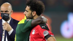  Pesan Menyentuh Mane untuk Salah yang Kalah di Piala Afrika 2021