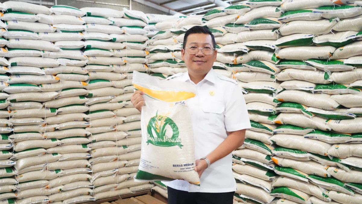 大米价格的压力,食品局要求Bulog继续淹没市场