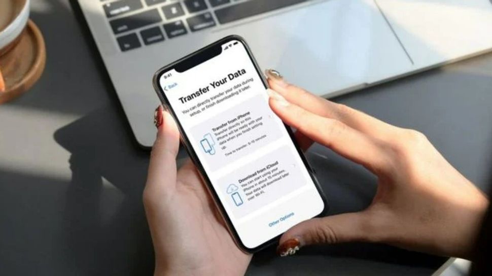 How To Quickly Transfer Data To IPhone 13 From Old Phones