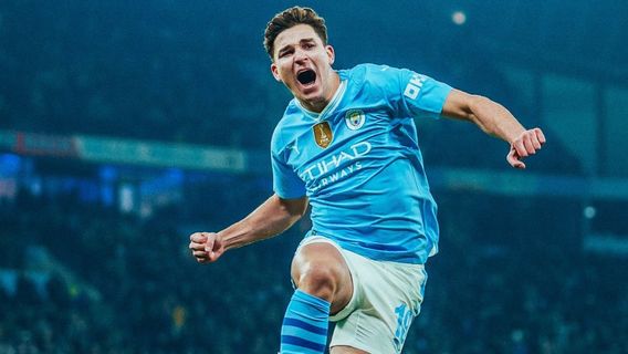 Chelsea Lawan PSG Perebutkan Pemain Depan Man City Julian Alvarez