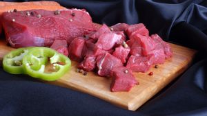 Mengenal Diet Karnivora, Pola Makan Ketat yang Menghilangkan Sumber Protein Nabati 