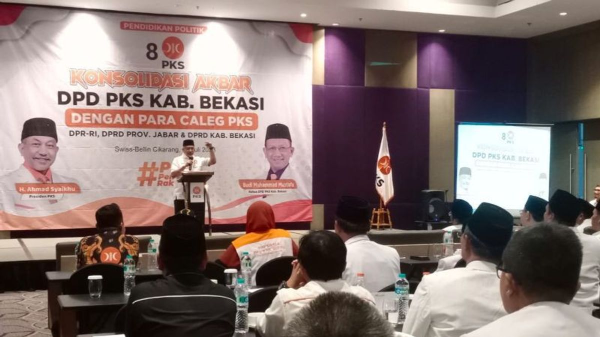 PKS President Asks Cadres To Share Challenges To Win The 2024 Election