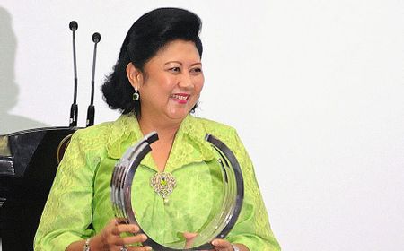 Ani Yudhoyono Terima Penghargaan dari UNESCO dalam Memori Hari Ini, 12 November 2013