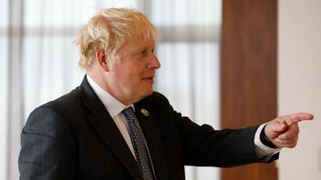 بوريس جونسون متهم بالكذب على البرلمان، نائب رئيس الوزراء البريطاني: هراء