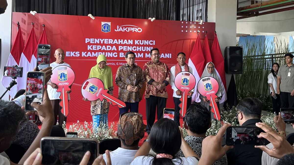 Penantian Panjang, Warga Akhirnya Terima Kunci Hunian Kampung Susun Bayam 