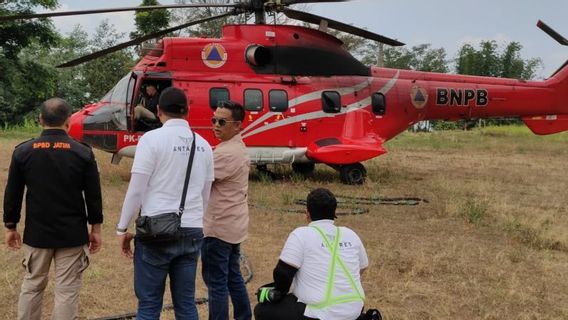 BNPB Add Helicopter Assistance Handling Mount Arjuno's Forest And Land Fires