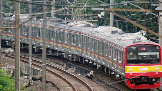 La Station KRL De L’Université Pancasila Et Le Nouveau Marché Du Dimanche Ont Déjà Un Passage Souterrain Pour Déplacer La Plate-forme