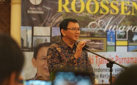 Perjalanan Kehidupan Seorang Ahok dalam Buku Autobiografi Merubah Indonesia