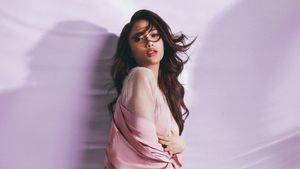 Marion Jola Rekahkan Pesona Seksi di Lagu dan MV Aku Takdirmu