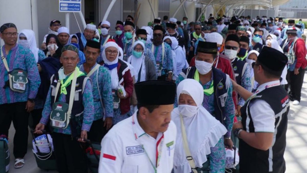 Central Java Prepares 75 Regional Hajj Officers