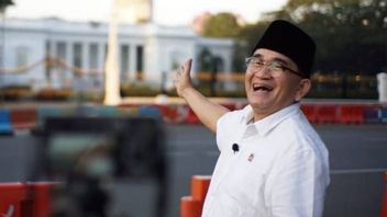 Anies Baswedan Appelle DKI Un COVID-19 En Voie De Disparition, Ruhut: Celui Qui Dit Qu’il Oublie D’être Gouverneur