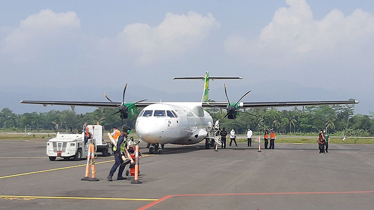 Assurer Les Opérations à L’aéroport JBS Purbalingga, Ganjar Directement Téléphoner à Regent Dyah Hayuning
