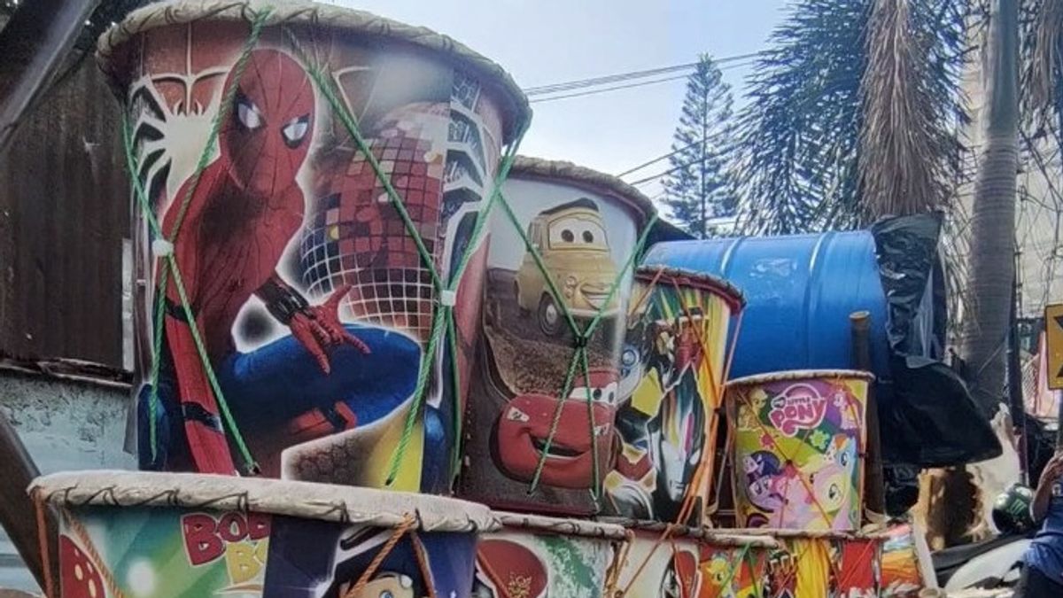 VIDEO: Beduk Bergambar Spider-Man Hingga Aneka Superhero Lainnya Siap Temani Ramadan