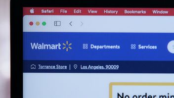 Chinese Authorities Threaten To Fine Walmart For Allegedly Violating Cybersecurity Laws, But That's Not The Real Problem