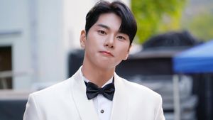 Lee Yi Kyung Mundur dari “<i>The Return of Superman</i>”, Digantikan Kim Jong Min