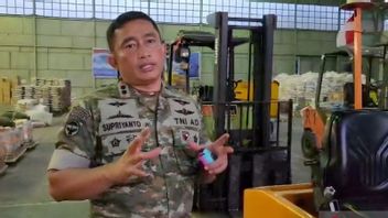 TNI a insisté sur le fait que l'hélicoptère de secours n'était pas vide, la vidéo virale a été jugée trompeuse