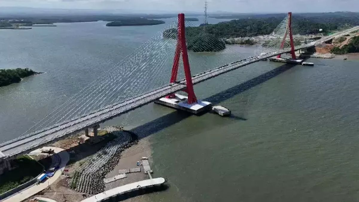 Il a été inauguré par Jokowi, le pont de l’île de Balang Baru peut être utilisé par le public en décembre 2024