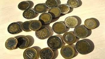 التعثر على وسائل الاعلام الاجتماعية المباحث، البنك الوطني الكرواتي يلغي 1 يورو تصميم العملة بسبب الانتحال