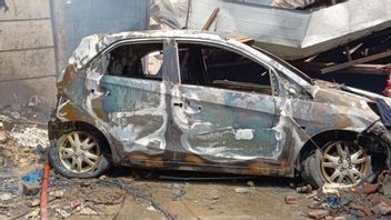 Polisi Sebut Sopir Honda Brio Tabrak Separator Busway hingga Terbakar Masih Dirawat di RS