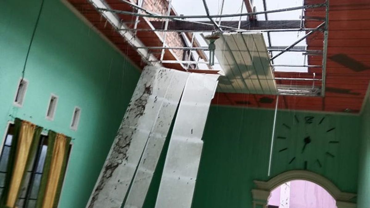 15 Rumah dan Masjid di Aceh Tenggara Rusak Diterjang Puting Beliung